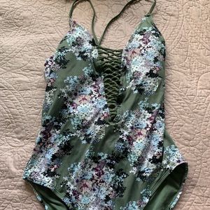 Women’s one piece swimsuit